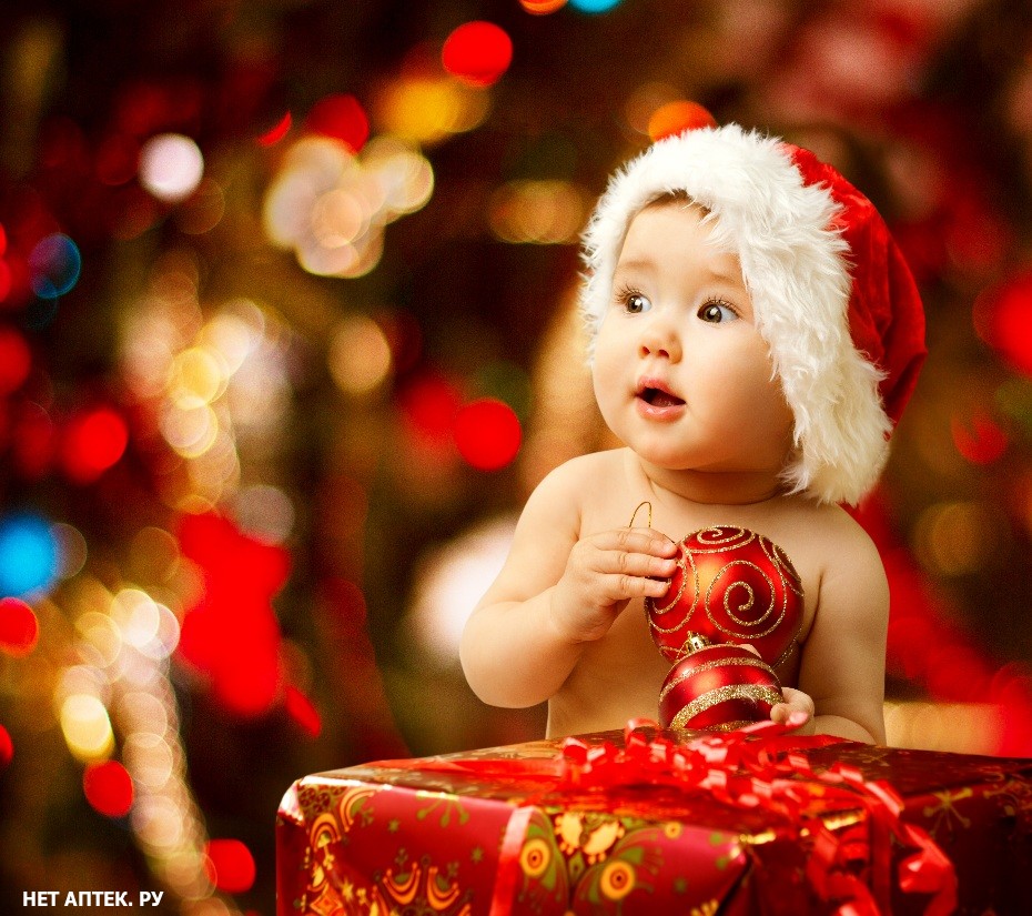 Первый новогодний праздник: как подарить малышу радость?